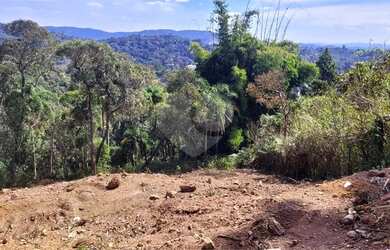 Imagem: O terreno possui 1.064m² de Área e está localizado em Roseira
