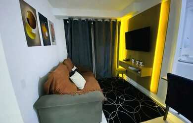 Imagem: O apartamento possui 2 Dormitórios, 1 Banheiro, 1 Vaga na garagem