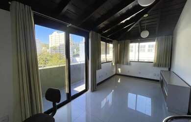 Imagem: O apartamento na cobertura possui 1 Dormitório, 1 Banheiro