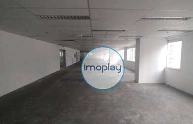 Imagem 6: Conjunto comercial com 1024m² vão livre, com piso elevado, 04 banheiros,...