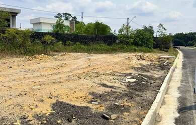 Imagem: O terreno possui 1.185m² de Área e está localizado em Ponta