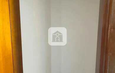 Imagem: O apartamento à venda possui 3 Dormitórios, 2 Banheiros, 2