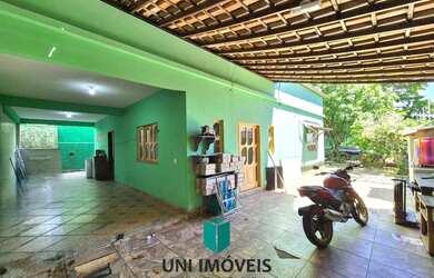 Imagem 4: Casa de Esquina à Venda na Praia do Morro - 375m², 2 Quartos, Aceita Imóvel como Parte do