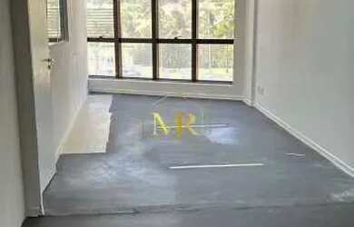 Imagem: O depósito possui 4 Vagas na garagem e 123m² de Área e está