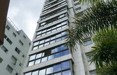 Imagem: O apartamento possui 4 Dormitórios, 5 Banheiros, 3 Vagas na