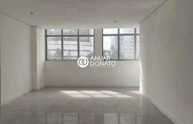 Imagem: O depósito possui 1 Vaga na garagem e 48m² de Área e está