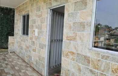 Imagem: A casa possui 2 Dormitórios, 1 Banheiro, 405m² de Área e