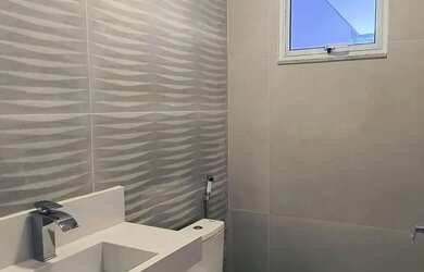 Imagem: A casa em condomínio possui 3 Dormitórios, 5 Banheiros, 4