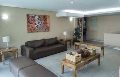 Imagem: O apartamento possui 1 Dormitório, 1 Banheiro, 1 Vaga na garagem