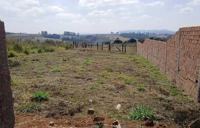 Imagem: O terreno possui 500m² de Área e está localizado em Vila