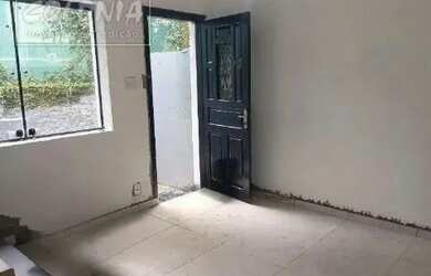 Imagem: A casa possui 2 Dormitórios, 1 Banheiro, 1 Vaga na garagem