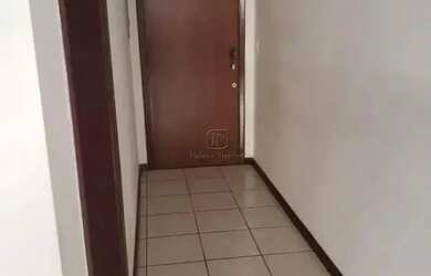 Imagem: A casa possui 3 Dormitórios, 2 Banheiros, 1 Vaga na garagem