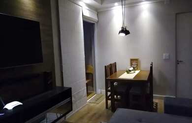 Imagem: O apartamento possui 2 Dormitórios, 1 Banheiro, 1 Vaga na garagem