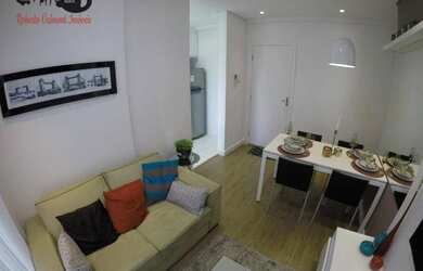 Imagem: O apartamento possui 2 Dormitórios, 1 Banheiro, 1 Vaga na garagem