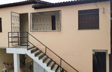 Imagem: A casa possui 2 Dormitórios, 1 Banheiro, 1 Vaga na garagem