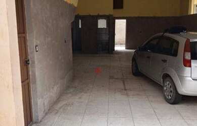 Imagem: O depósito possui 2 Vagas na garagem, 144m² de Área e está