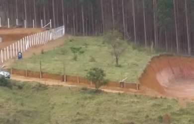 Imagem: O terreno possui 1500m² de Área e está localizado em Santos