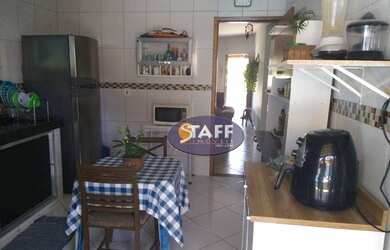 Imagem 11: Linda casa plana em Unamar, arborizada, no condomínio Verão Vermelho...