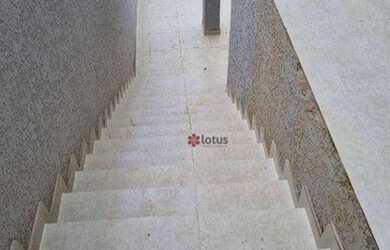 Imagem 5: Linda Casa à Venda na Rua Flores do Guarujá - Portal dos Ipês