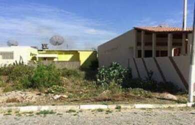 Imagem: O terreno está localizado em Parque Leopoldina, Campos Dos