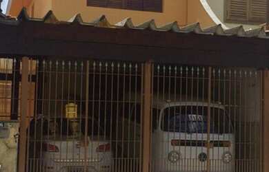 Imagem: A casa possui 3 Dormitórios, 2 Banheiros, 120m² de Área e