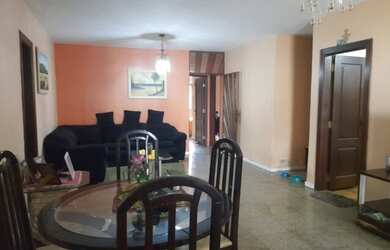 Imagem: A casa possui 3 Dormitórios, 1 Banheiro, 1 Vaga na garagem