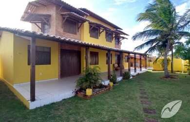 Imagem: A casa possui 5 Dormitórios, 4 Banheiros, 5 Vagas na garagem