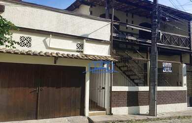 Imagem: A casa à venda possui 2 Dormitórios, 2 Banheiros, 2 Vagas