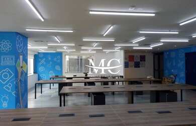 Imagem: O depósito possui 5 Vagas na garagem, 250m² de Área, Imóvel