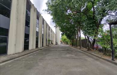 Imagem: O depósito possui 8.200m² de Área e está localizado em