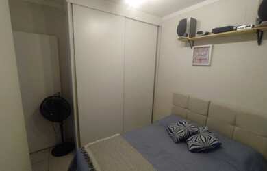 Imagem: O apartamento possui 2 Dormitórios, 1 Banheiro e 1 Vaga na