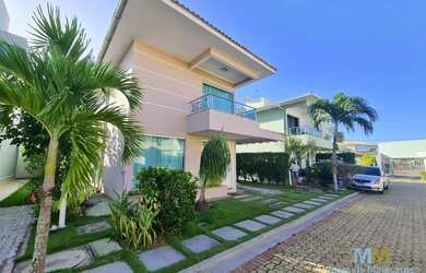 Imagem: A casa possui 4 Dormitórios, 3 Banheiros, 2 Vagas na garagem