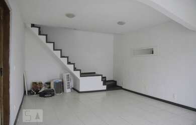 Imagem: A casa possui 2 Dormitórios, 3 Banheiros e 100m² de Área