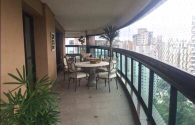 Imagem: O apartamento possui 4 Dormitórios, 4 Banheiros, 5 Vagas na