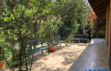 Imagem: A casa em condomínio possui 3 Dormitórios, 3 Banheiros, 4