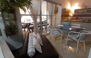 Imagem: A casa em condomínio à venda possui 3 Dormitórios, 4 Banheiros