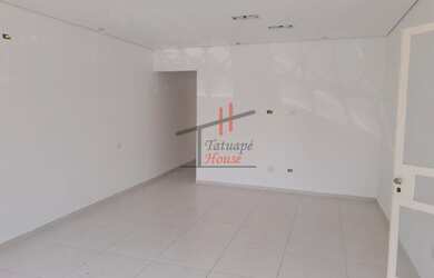 Imagem: O depósito possui 3 Vagas na garagem, 180m² de Área e está