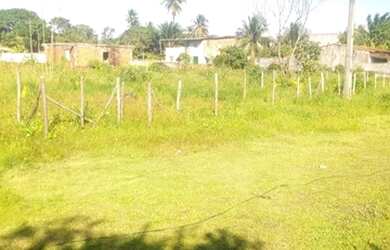 Imagem: O terreno possui 350m² de Área e está localizado em Humildes