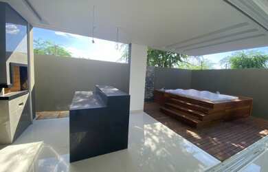 Imagem 12: Casa no Condomínio. Piscina, Varanda, 200m² de Áreae2 Vagas na garagem