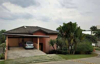 Imagem: A casa em condomínio possui 3 Dormitórios, 5 Banheiros, 3