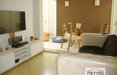 Imagem: O apartamento possui 1 Dormitório, 1 Banheiro, 1 Vaga na garagem