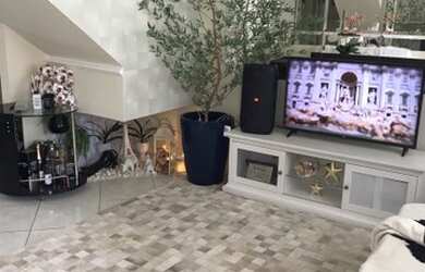 Imagem: A casa em condomínio possui 2 Dormitórios, 3 Banheiros, 1