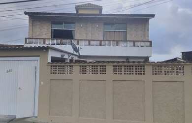 Imagem: A casa à venda possui 3 Dormitórios, 5 Banheiros, 2 Vagas