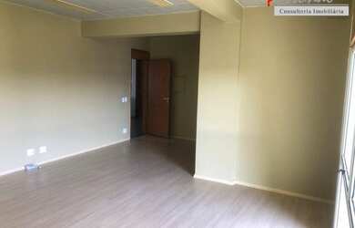 Imagem: O depósito possui 1 Vaga na garagem e 39m² de Área e está