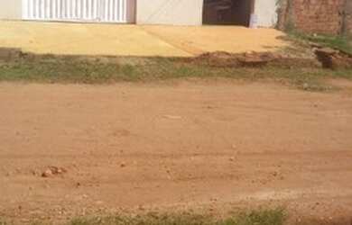 Imagem: A casa e está localizado em Castanheira, Porto Velho à venda