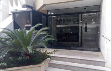 Imagem: O apartamento possui 4 Dormitórios, 4 Banheiros, 2 Vagas na