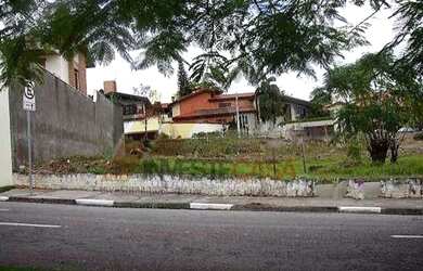 Imagem: O terreno possui 900m² de Área e está localizado em Jardim