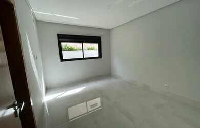 Imagem 6: Linda casa térrea 04 suites condomínio Portal do sol green