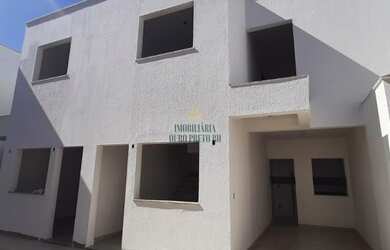 Imagem: A casa possui 2 Dormitórios, 2 Banheiros, 1 Vaga na garagem