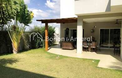 Imagem: A casa em condomínio possui 3 Dormitórios, 5 Banheiros, 4